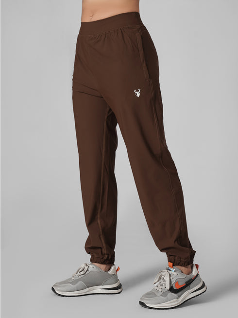 Apex Stretch Technical Joggers in Stone Brown