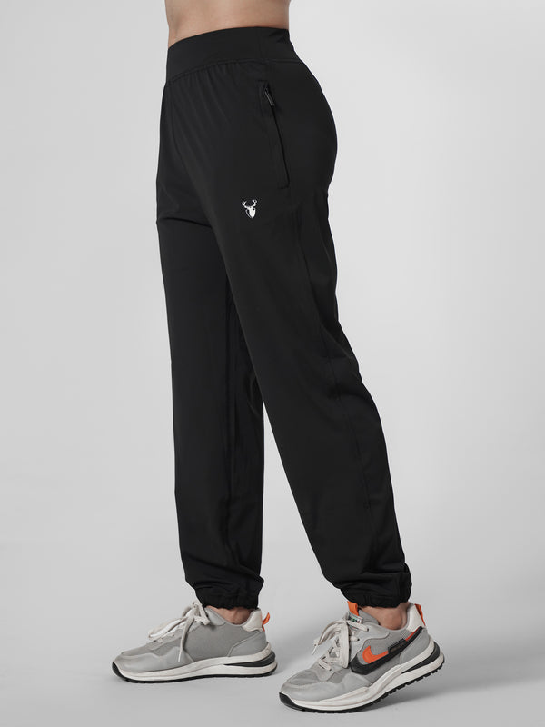Apex Stretch Technical Joggers in Black