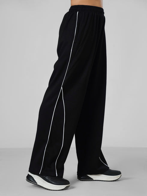 Leera Glide Joggers in Black