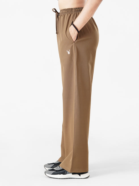 Comfort Core High Rise Jogger in Coyote Brown