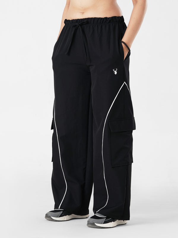 Recalibrate Cargo Joggers in Black