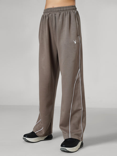 Leera Glide Joggers in Dust Brown