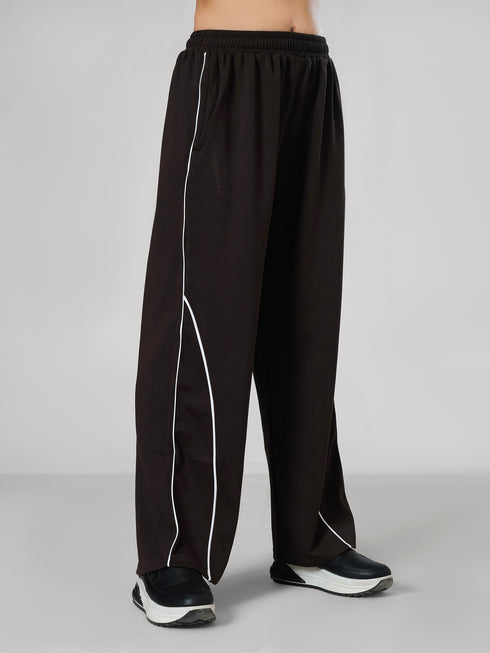Leera Glide Joggers in Chocolate Brown