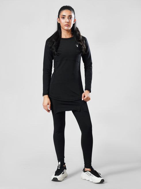 Leera CoreFlow Longline Top in Black
