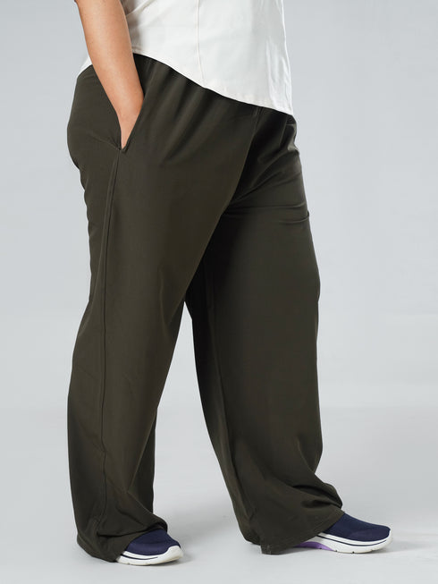 Comfort Core High Rise Jogger in Olive ( PLUS SIZE )
