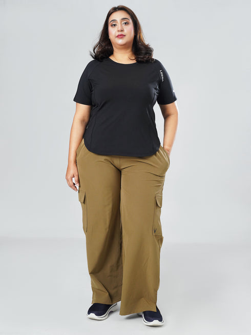 CurveActive Tee in Black ( Plus Size )