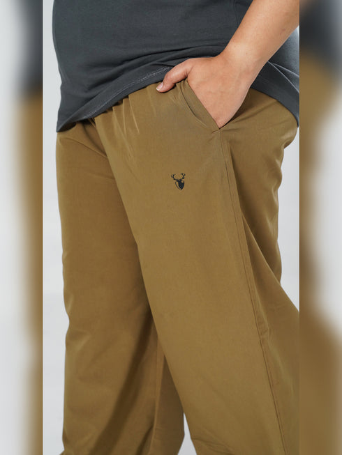 Comfort Core High Rise Jogger in Coyote Brown ( PLUS SIZE )
