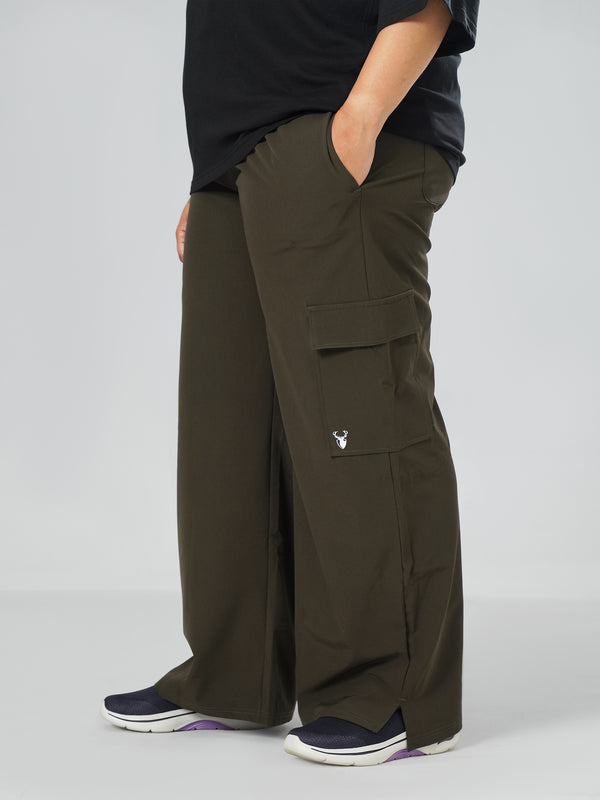 Modest Straight Fit Cargo Joggers in Olive ( PLUS SIZE )