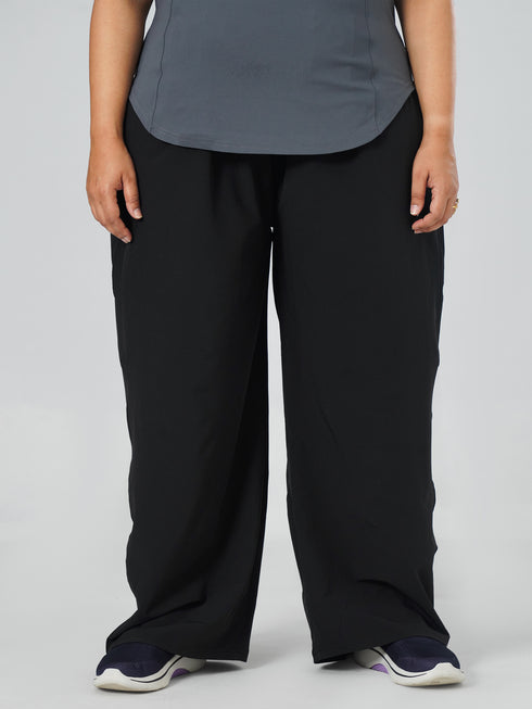 Comfort Core High Rise Jogger in Black ( PLUS SIZE )