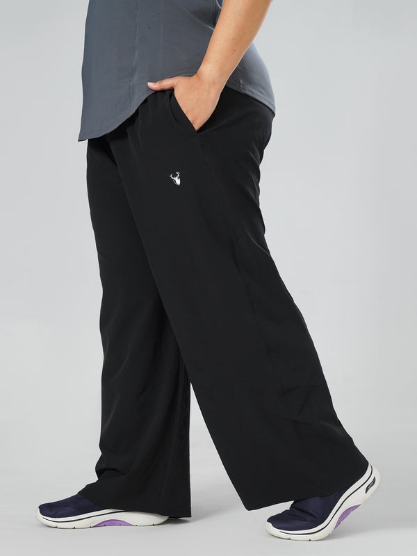 Comfort Core High Rise Jogger in Black ( PLUS SIZE )