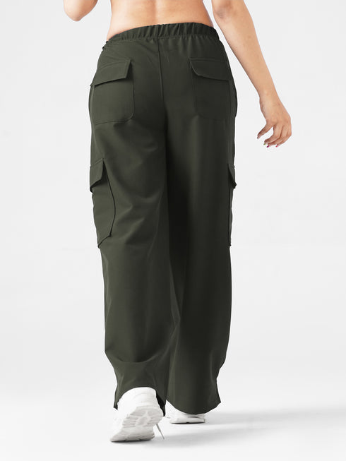 Modest Straight Fit Cargo Joggers in Olive