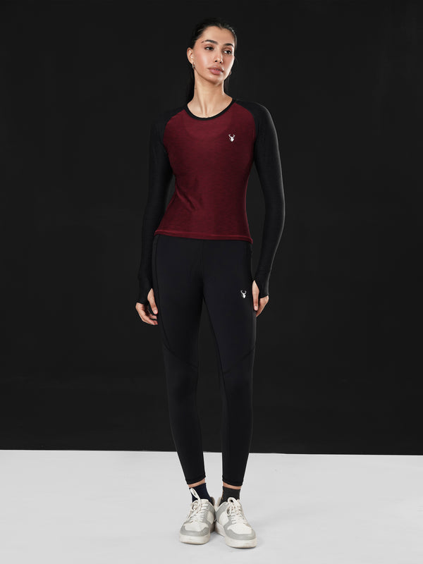 Evolve Performance Active Pair in maroon and black