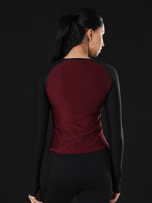Evolve Performance Fitted Top in Maroon/Charcoal