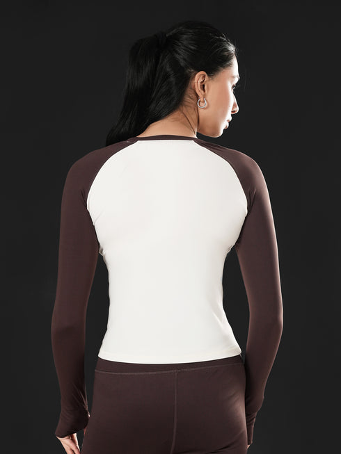 Evolve Performance Fitted Top in Brown/Beige