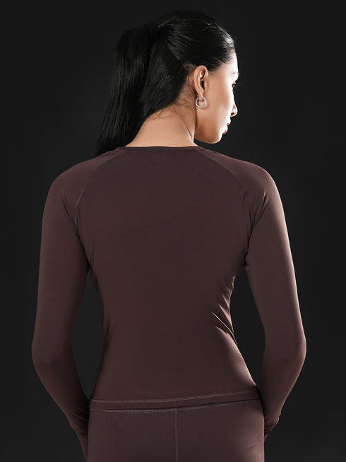 Leera Performance Fitted Tee in Brown