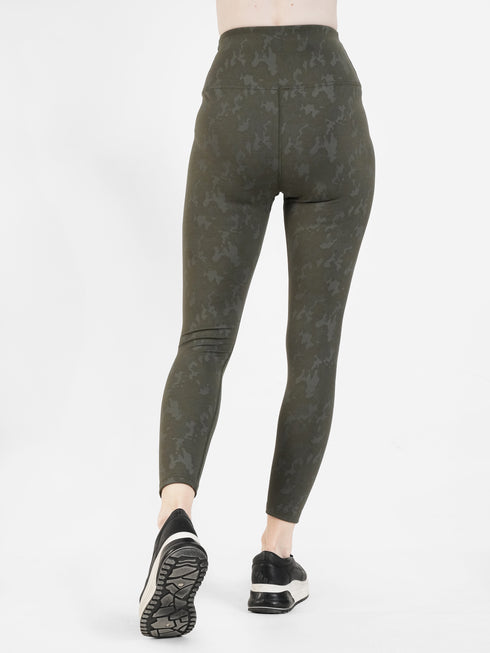 StealthCurve V-Camo Legging in Olive Green