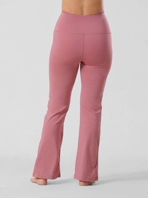 Active Flare Legging In Dull Pink