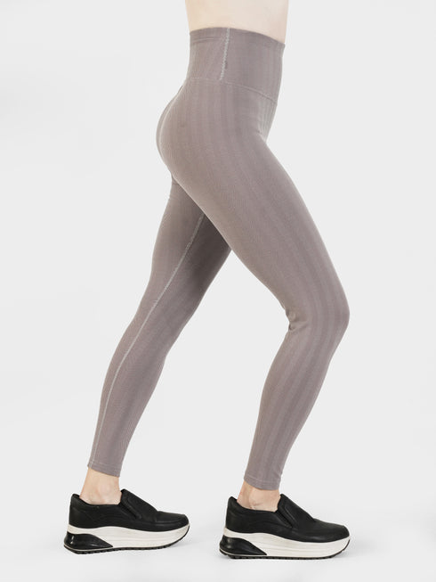 SwiftLine Nylon Performance Legging in Grayish Maroon