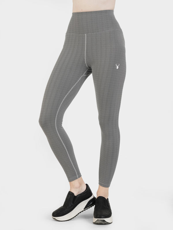SwiftLine Nylon Performance Legging in Grayish Black
