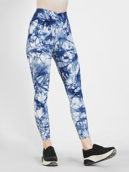 Indigo Wave Cross-Waist Legging in Navy