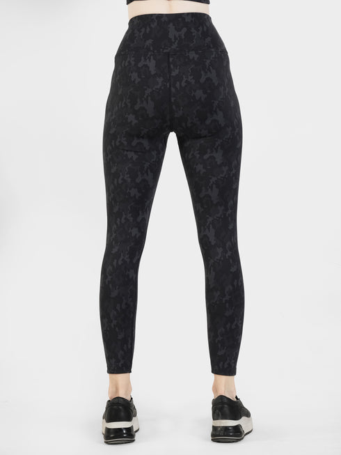 StealthCurve V-Camo Legging in Black