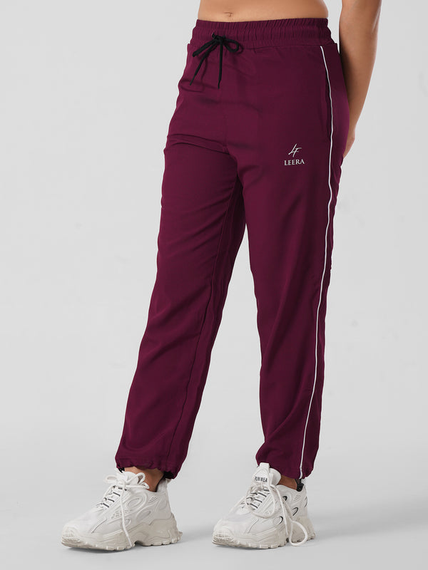 Training Woven Pants in Maroon