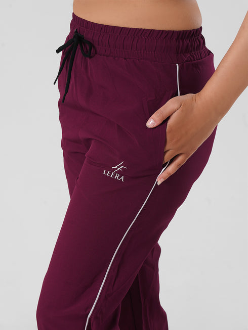 Training Woven Pants in Maroon