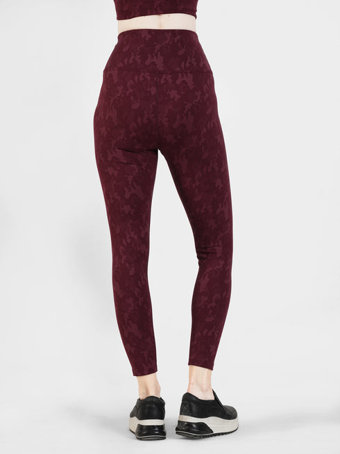 StealthCurve V-Camo Legging in Maroon