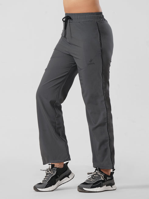 Training Woven Pants in Grey