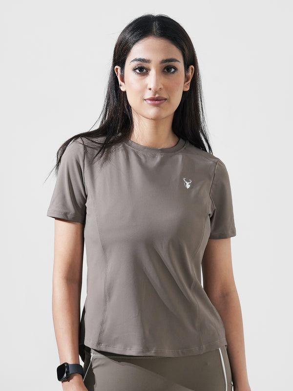 Leera Motion Pleat Performance Tee in Dust Brown