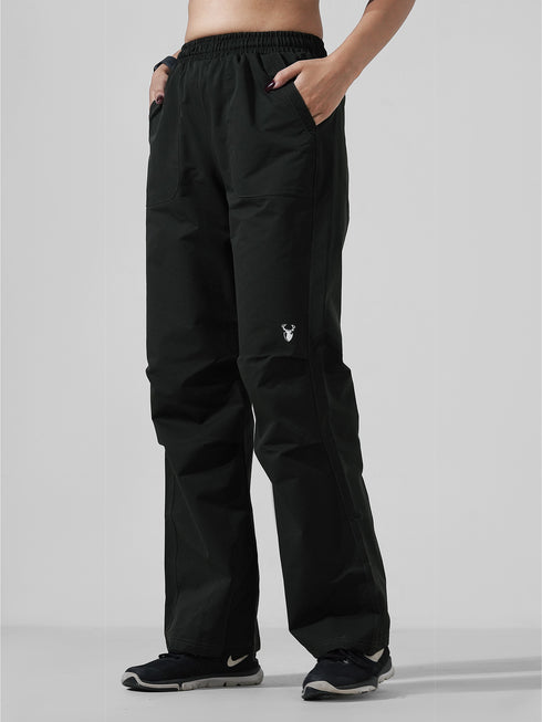 Leera Venture Jogger Pant in Dark Green