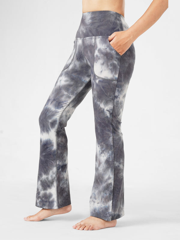 Proactive Pocket Flare legging in Grey Tie & Dye