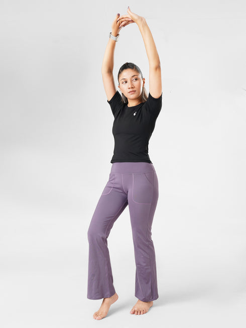 Proactive Pocket Flare legging in Purple