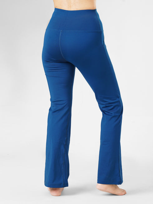Proactive Pocket Flare legging in Teal Blue