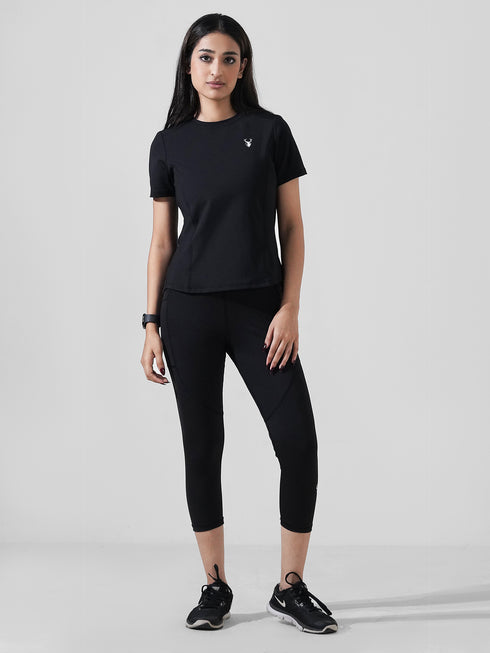 Leera Motion Pleat Performance Tee in Black