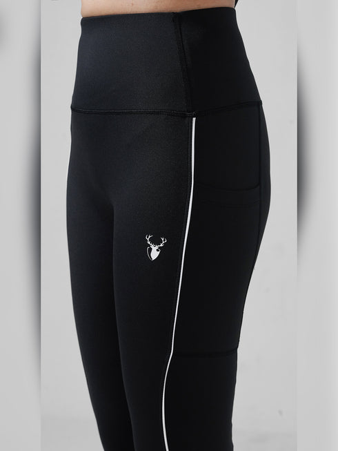 Black Motion Pocket Legging in Cloud Compression