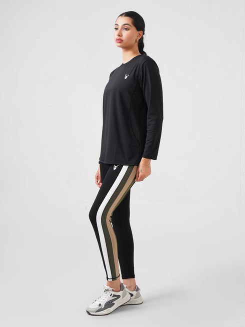Multi Point Legging in Black
