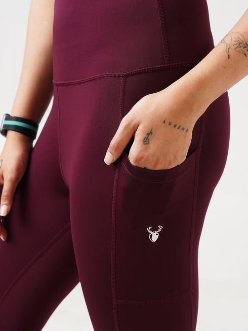 Fitted Capri active Pair in Maroon