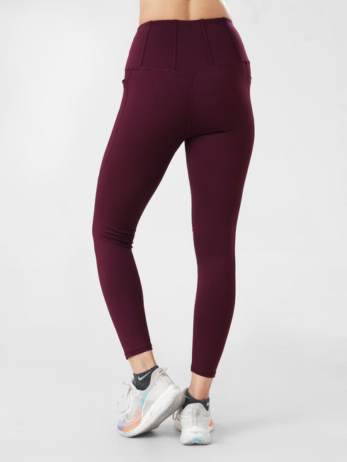 StrideFlex Pocket Legging in Maroon