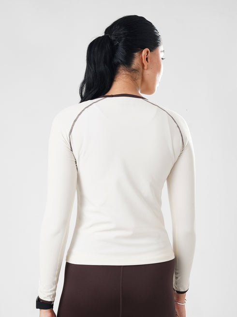 StrikeLine Fitted Tee in Light Beige