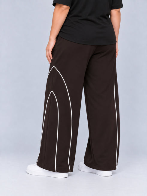 AeroArc Wide-Leg Lightweight Joggers in Brown ( PLUS SIZE )