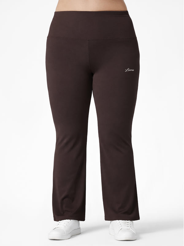 Active Flare Legging In Chocolate Brown ( Plus size )
