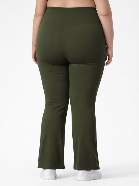 Active Flare Legging In Olive ( Plus size )