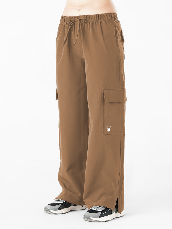 Modest Straight Fit Cargo Joggers in Coyote Brown