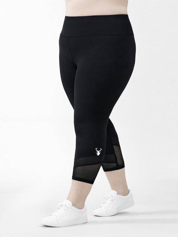 Fairway Capri Legging in Black (Plus Size)