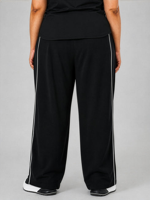 Leera Glide Jogger in Black ( PLUS SIZE )