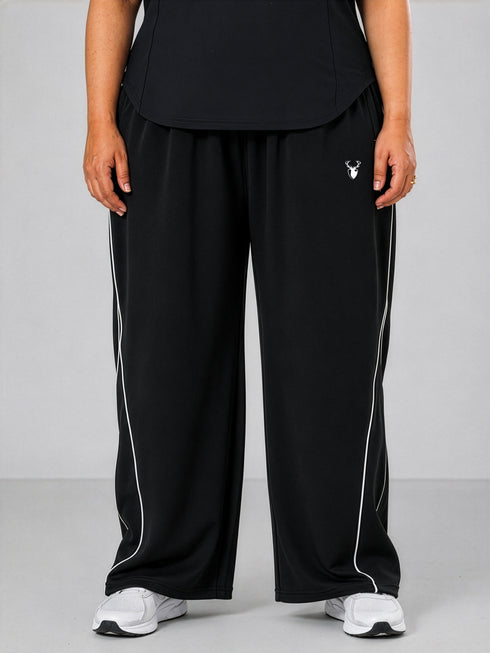 Leera Glide Jogger in Black ( PLUS SIZE )