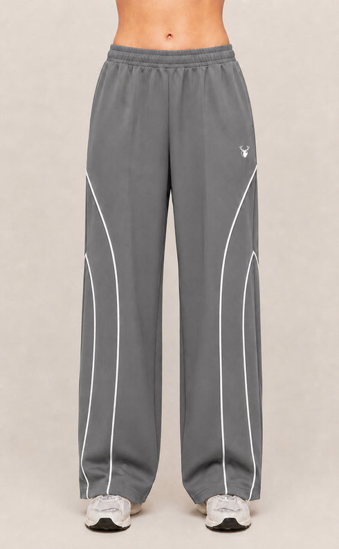 AeroArc Wide-Leg Lightweight Joggers in Grey