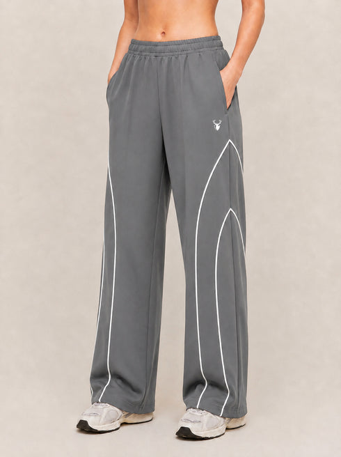 AeroArc Wide-Leg Lightweight Joggers in Grey