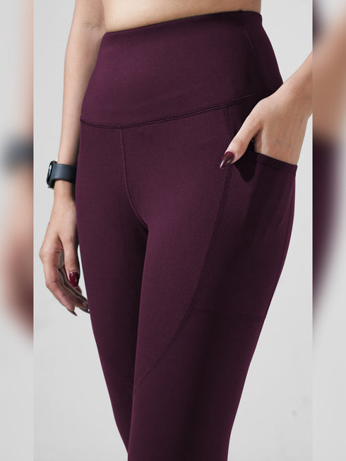 Traction maroon Pocket Capri Legging in Cloud Compression